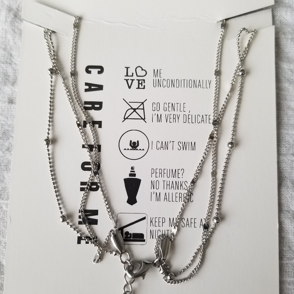 💥 8 Other Reasons 3 Layer Necklace - Picture 3 of 3